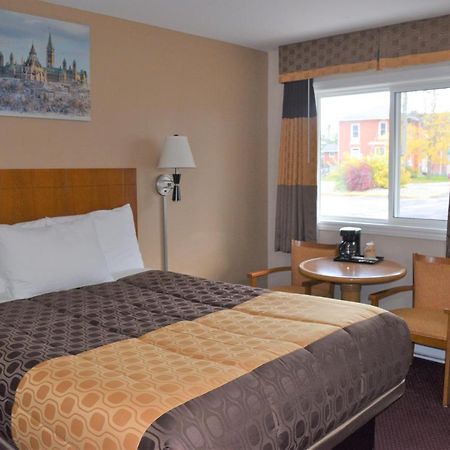 Knights Inn Arnprior Ngoại thất bức ảnh