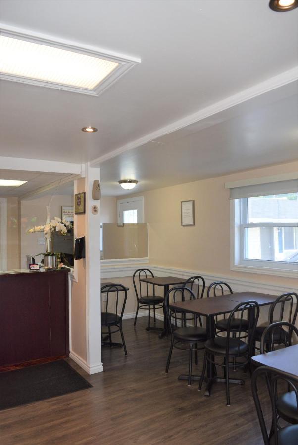 Knights Inn Arnprior Ngoại thất bức ảnh