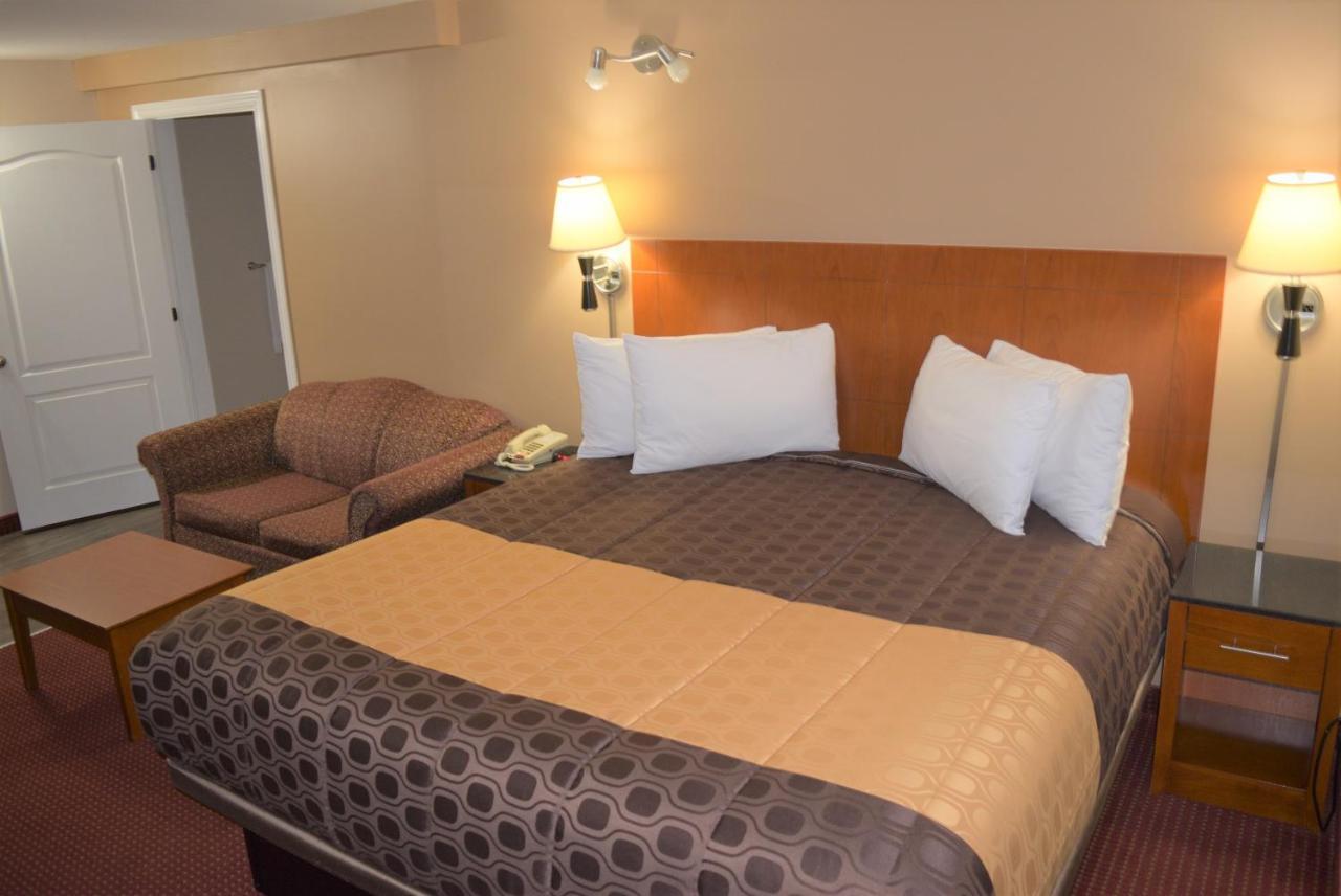 Knights Inn Arnprior Ngoại thất bức ảnh