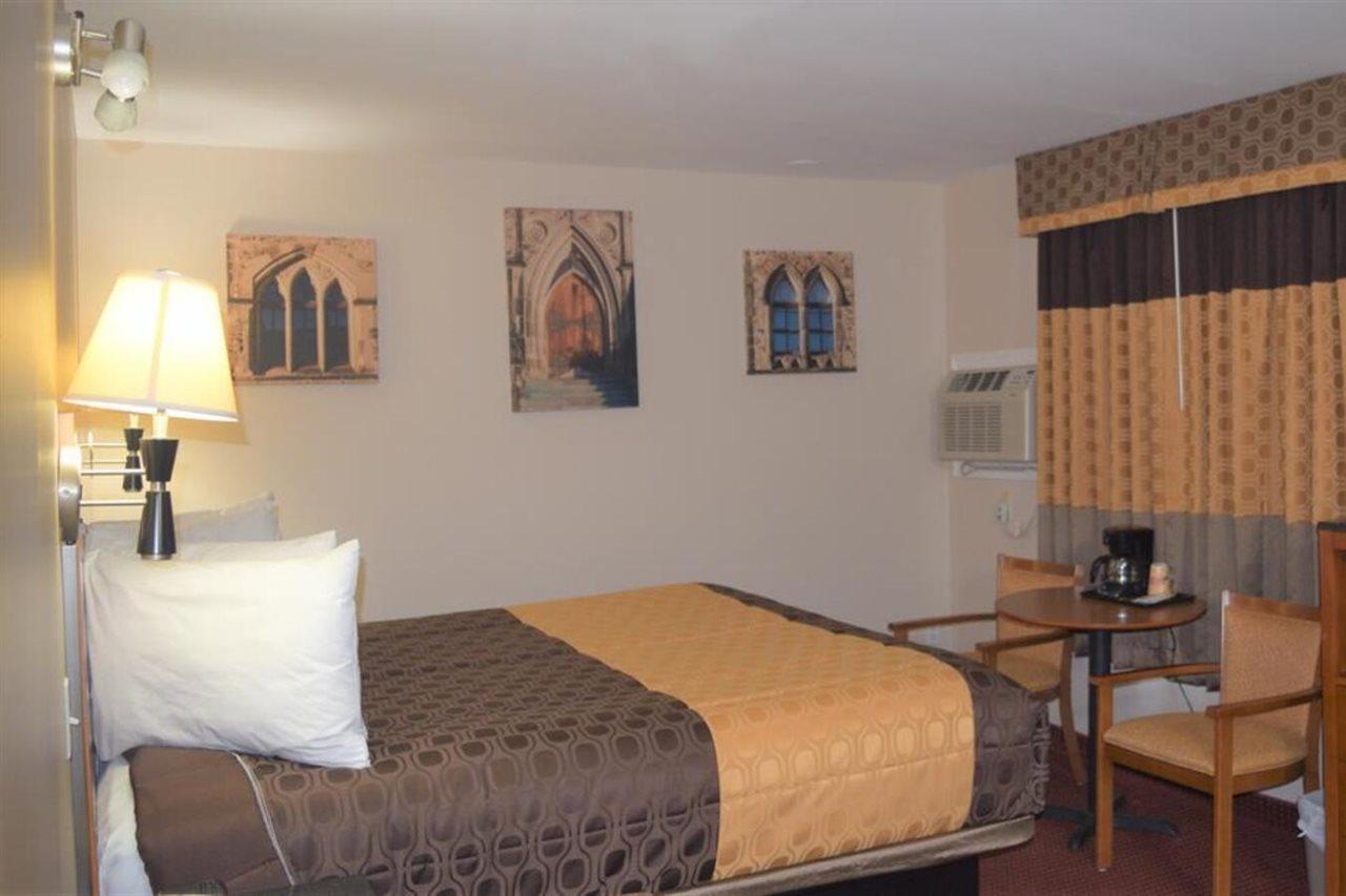 Knights Inn Arnprior Ngoại thất bức ảnh