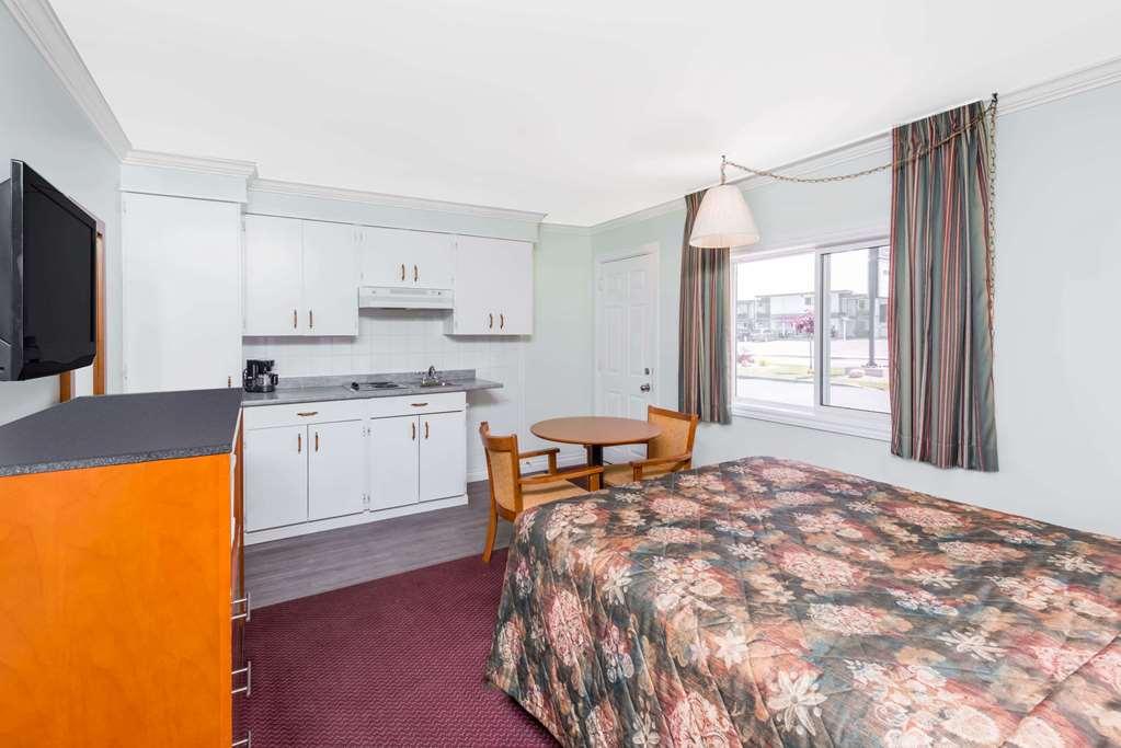 Knights Inn Arnprior Phòng bức ảnh