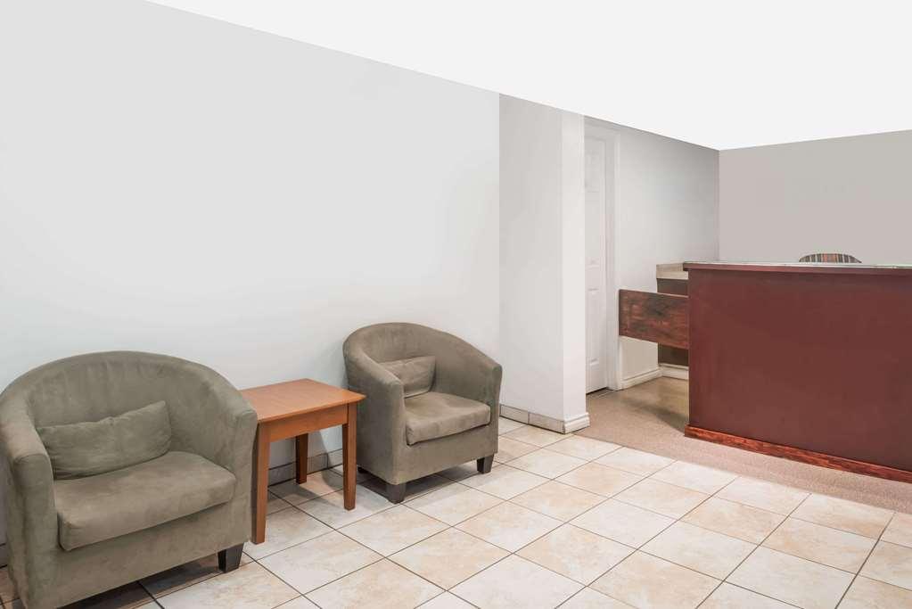 Knights Inn Arnprior Nội địa bức ảnh