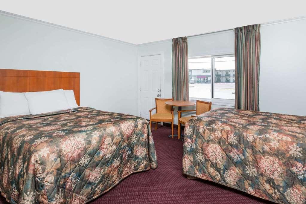 Knights Inn Arnprior Phòng bức ảnh