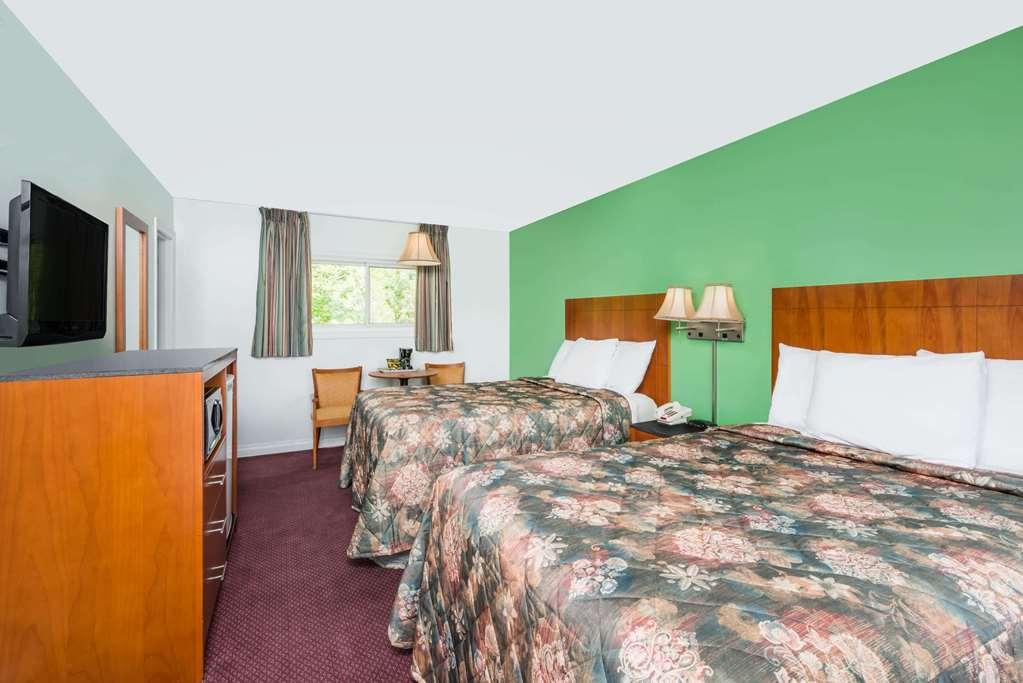 Knights Inn Arnprior Phòng bức ảnh