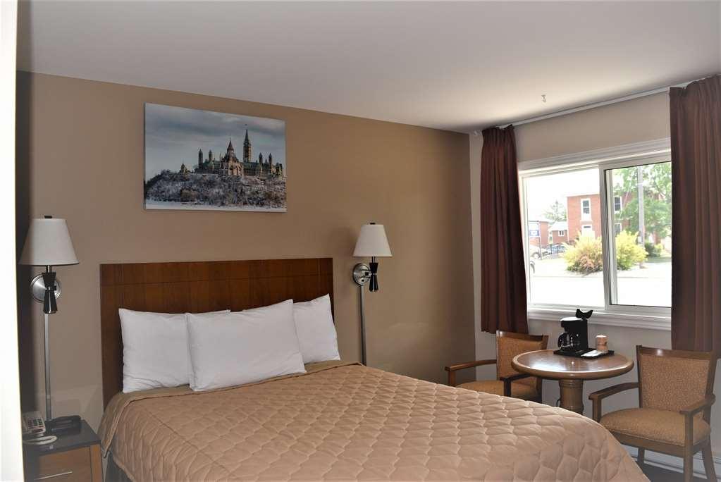 Knights Inn Arnprior Phòng bức ảnh